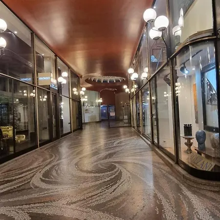 Dream Suites Milano San Babila Exterior photo